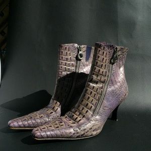 Donald J Pliner 106 Salonan Purple Booties Italy